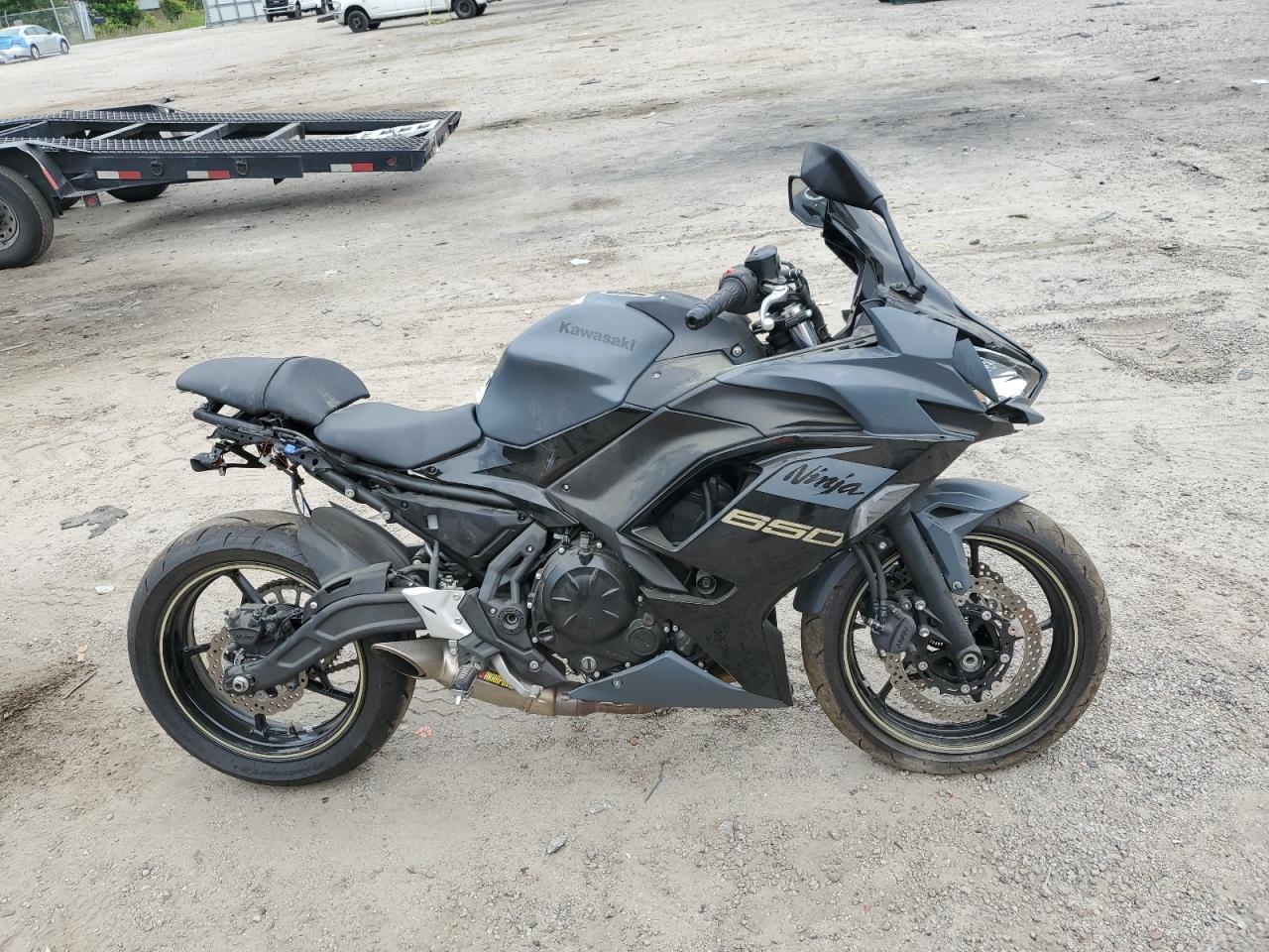 2024 Kawasaki EX650 R