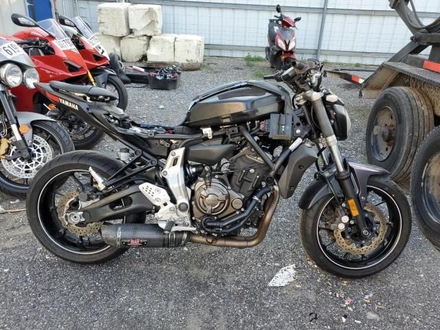 2017 Yamaha FZ07