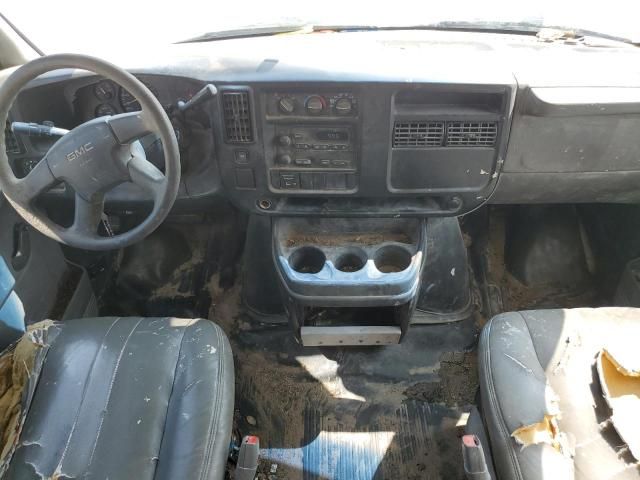2005 GMC Savana Cutaway G3500