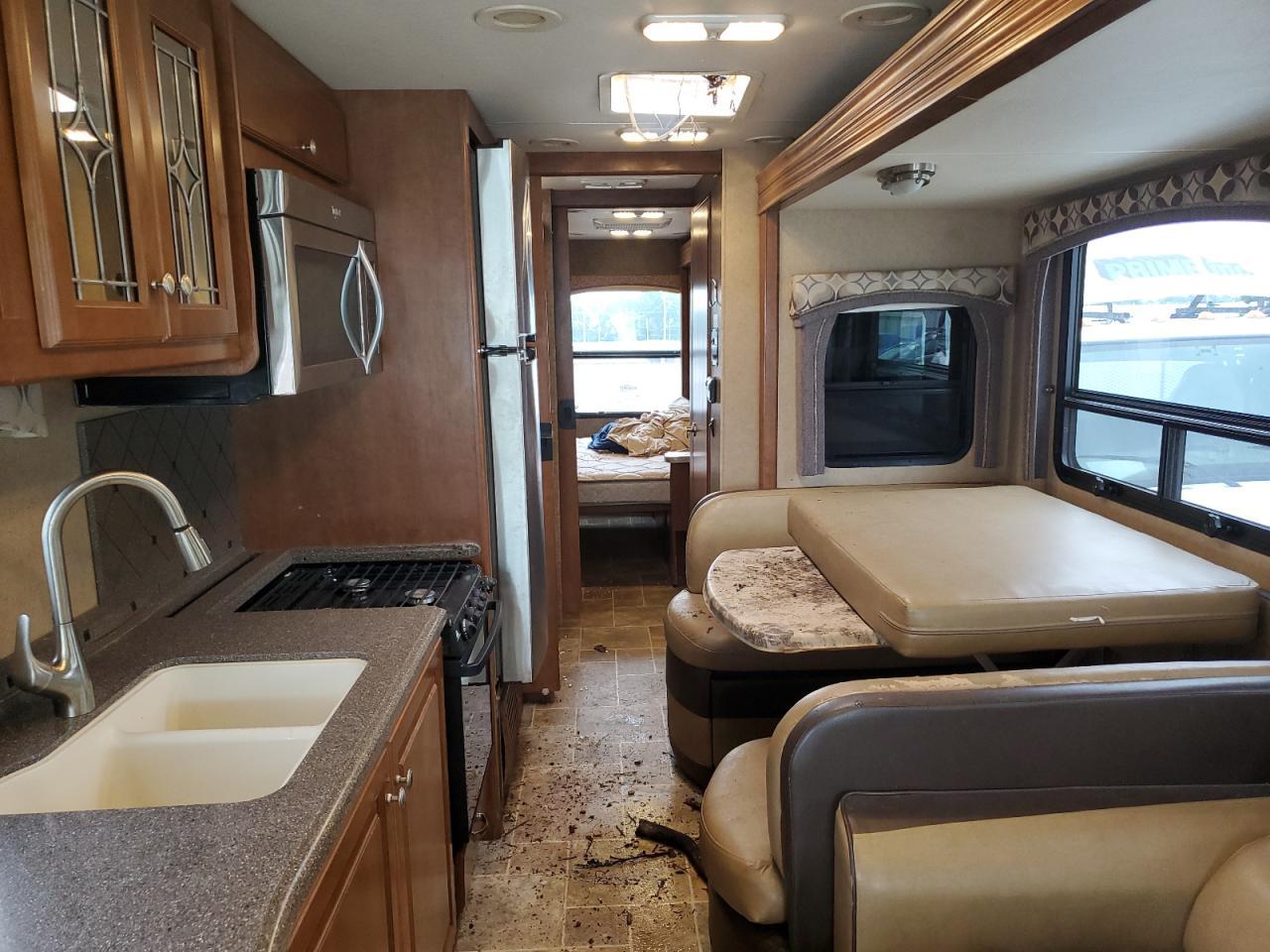 2015 Thor Motorhome
