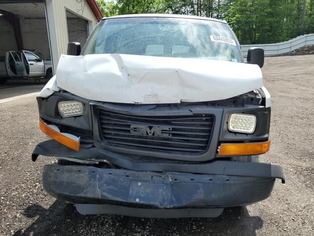 2016 GMC Savana G2500