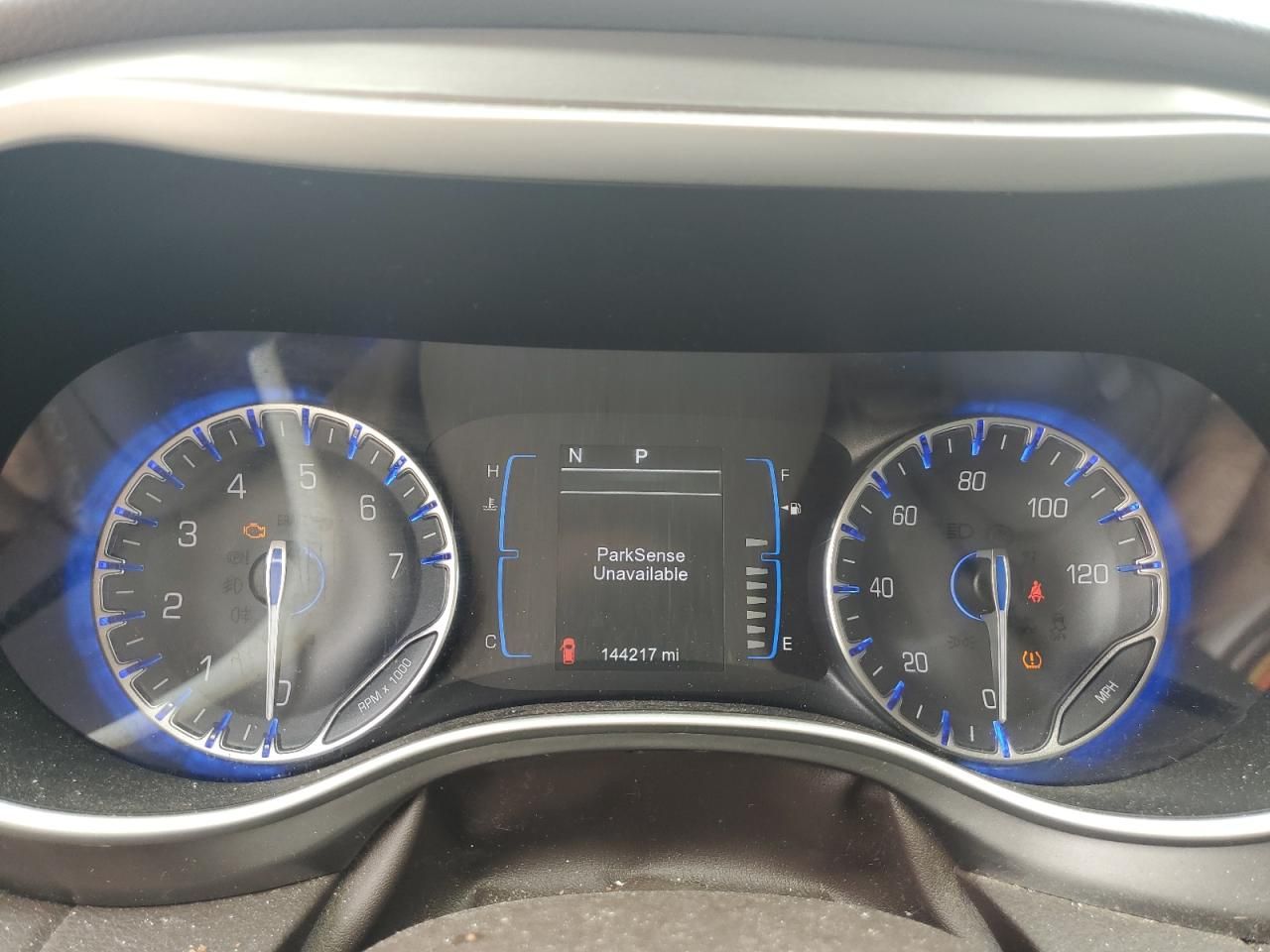 2017 Chrysler Pacifica Touring l