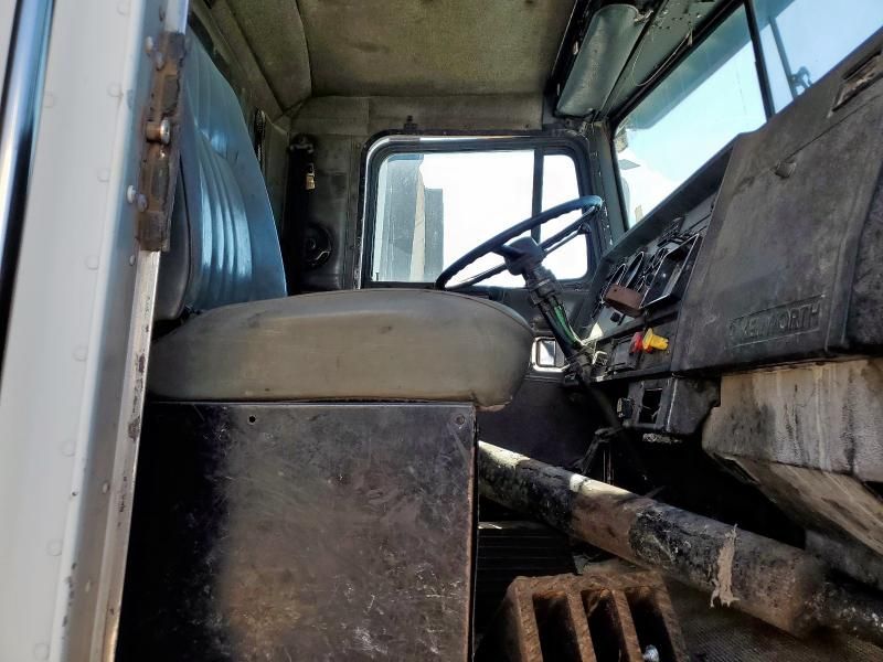 1994 Kenworth Construction T800