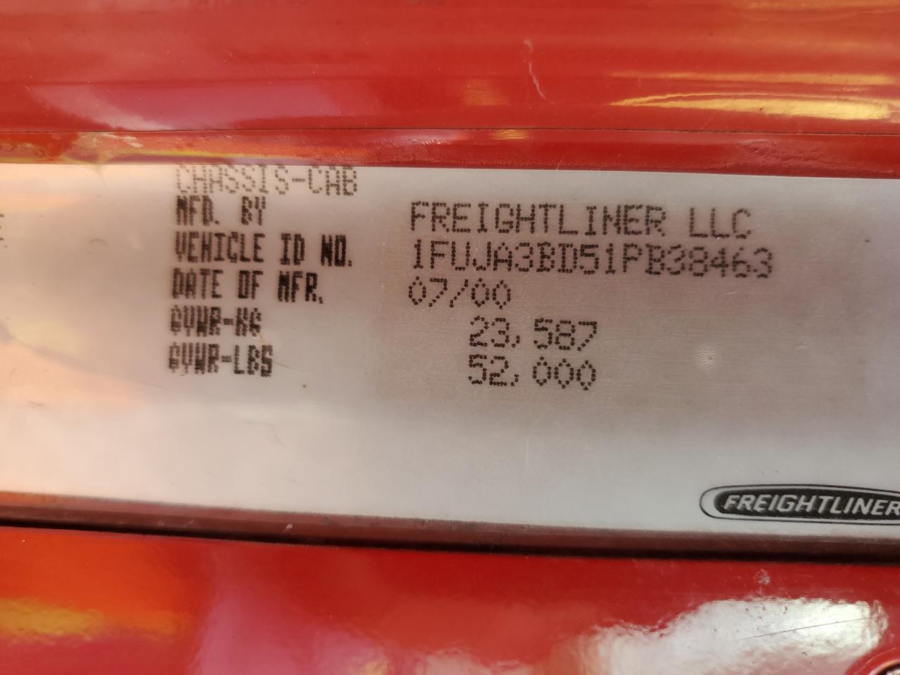 2001 Freightliner Century Class 120 Semi Truck