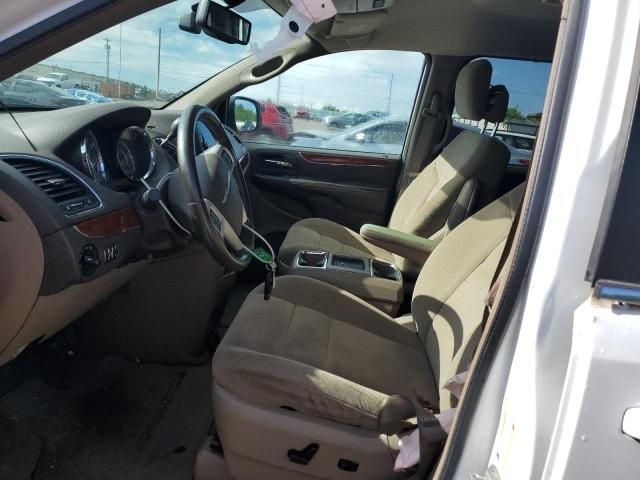 2014 Chrysler Town & Country Touring