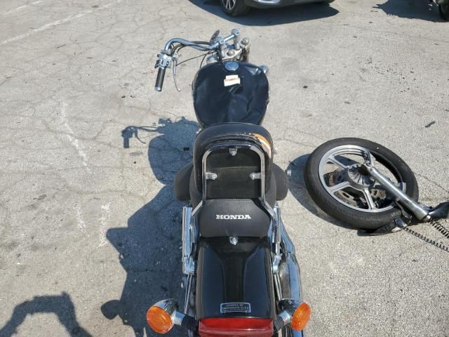 2001 Honda VT1100 C