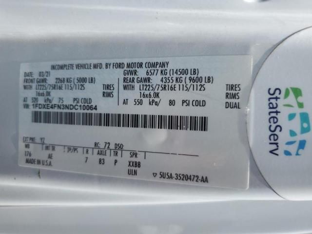 2022 Ford Econoline E450 Super Duty Cutaway Van