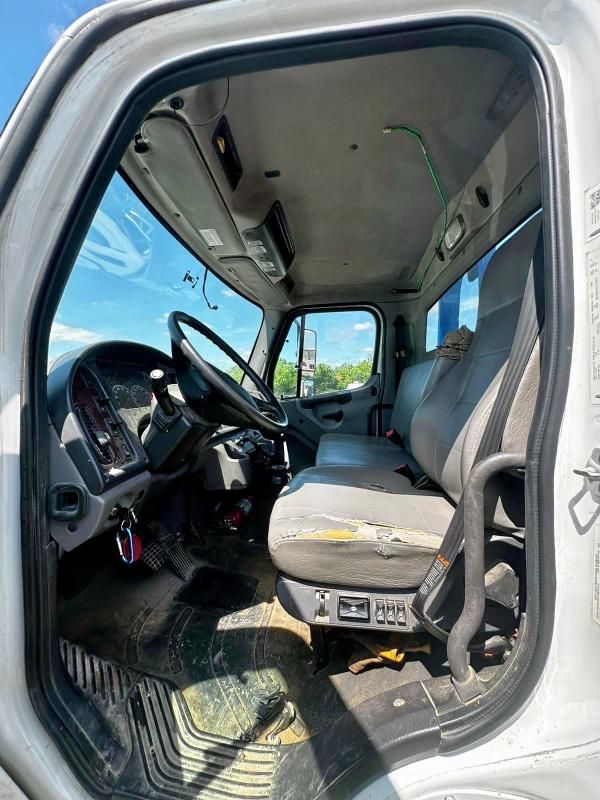 2019 Freightliner M2 106 MED