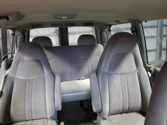 2000 GMC Safari XT
