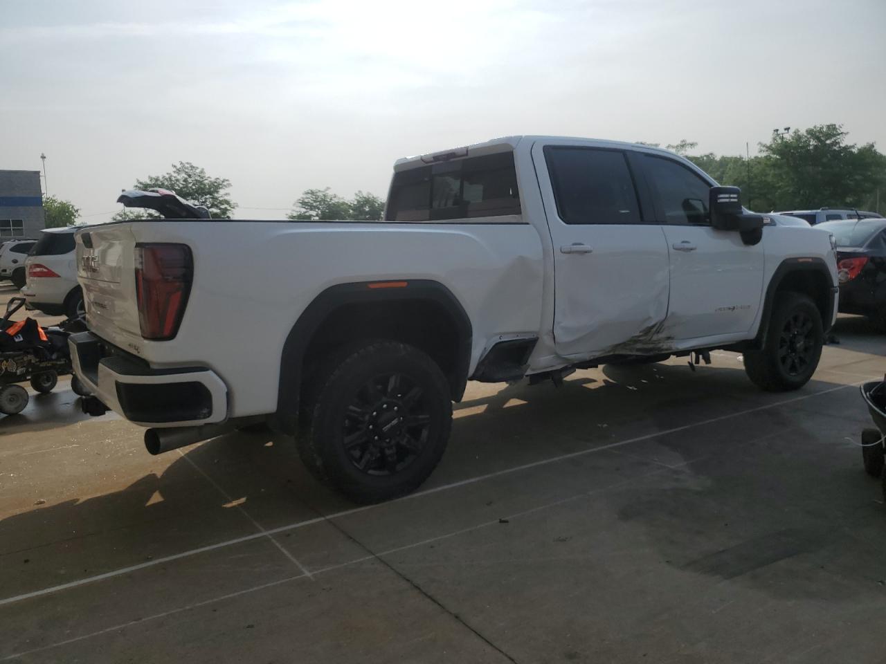 2025 GMC Sierra K2500 AT4