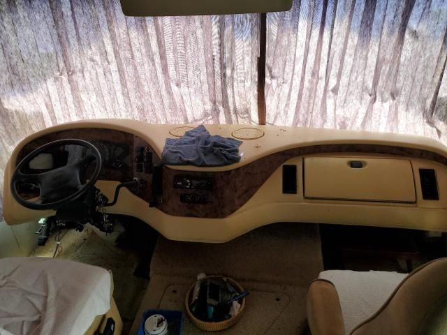2003 Damon 2003 Workhorse Custom Chassis Motorhome Chassis W2