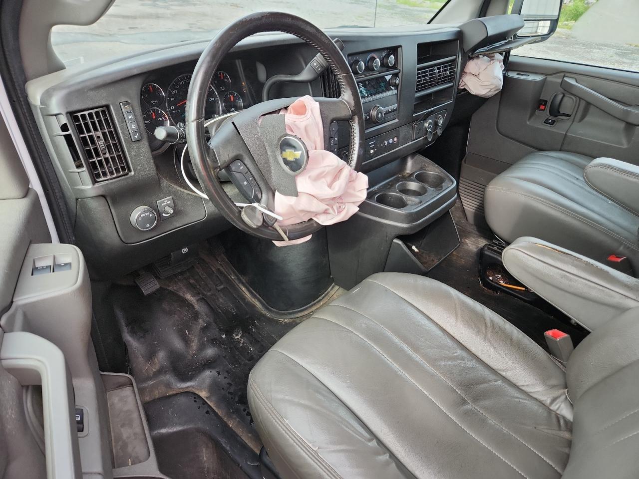 2020 Chevrolet Express G2500