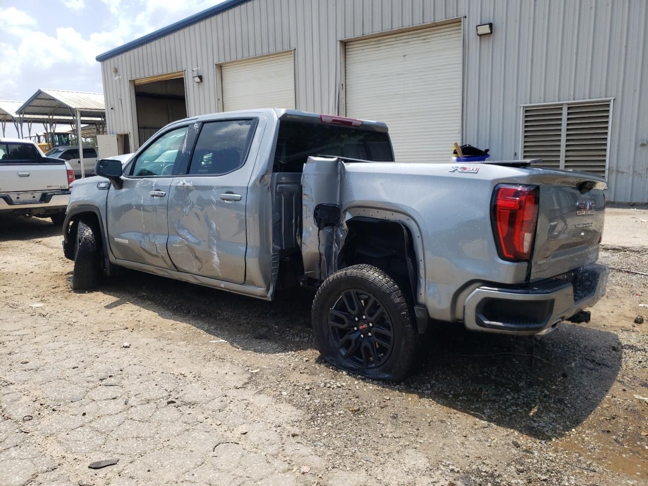 2025 GMC Sierra K1500 Elevation