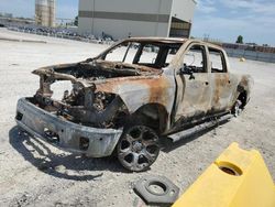 Camiones salvage sin ofertas aún a la venta en subasta: 2015 Dodge 1500 Laramie