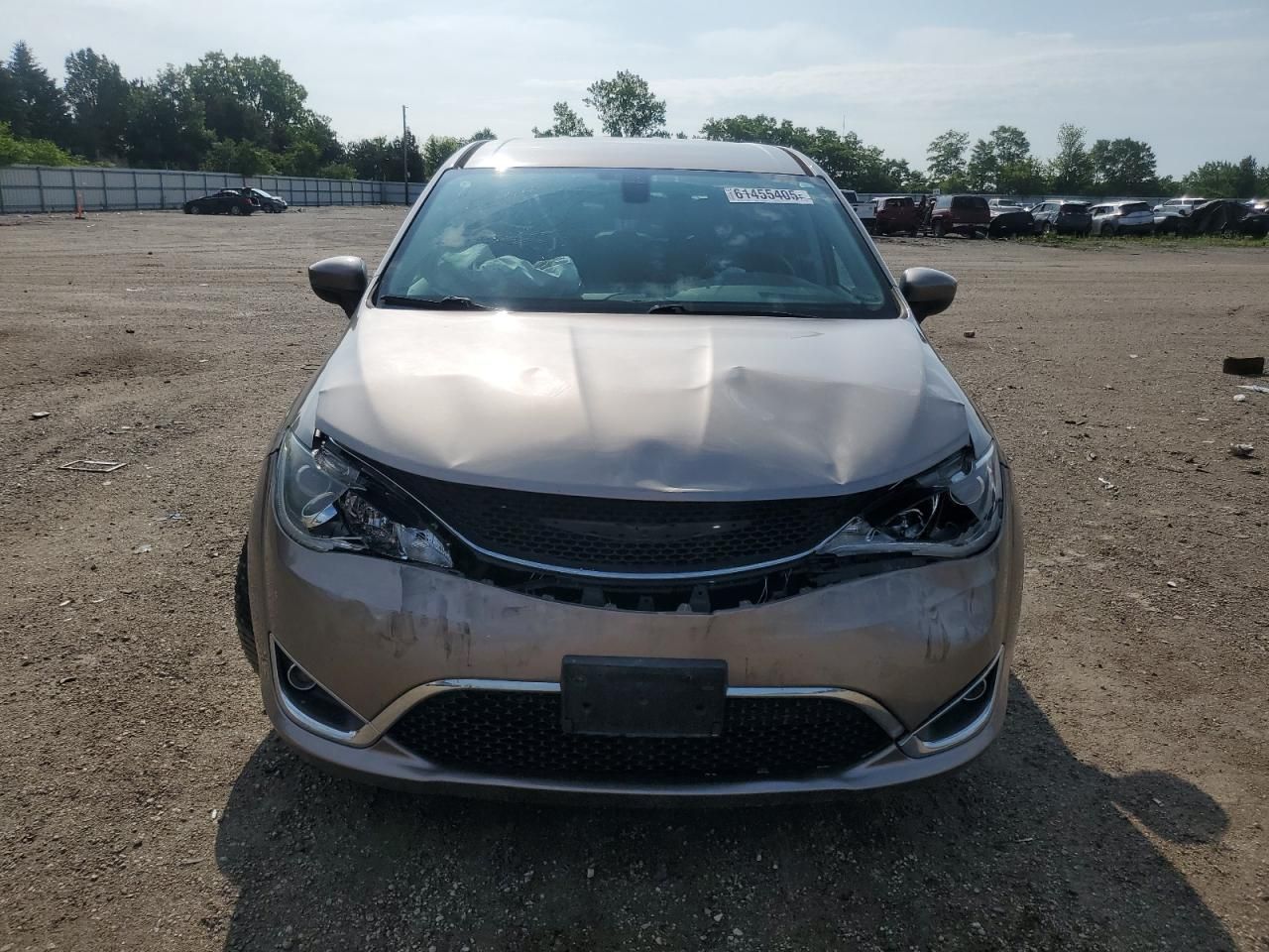 2017 Chrysler Pacifica Touring l