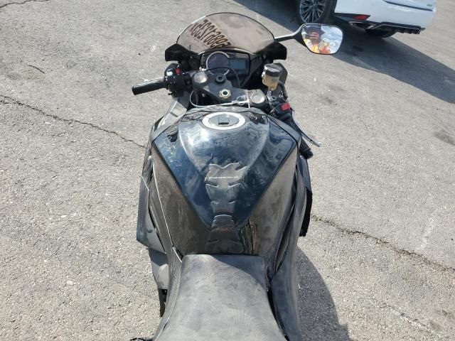 2013 Suzuki GSX-R1000