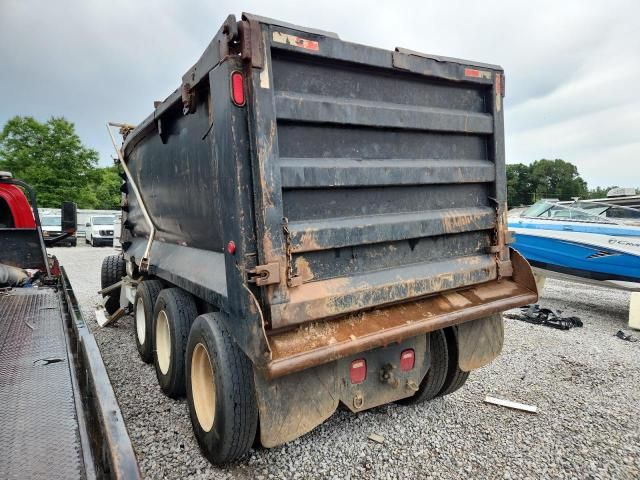 2007 Peterbilt 357 Dump Truck