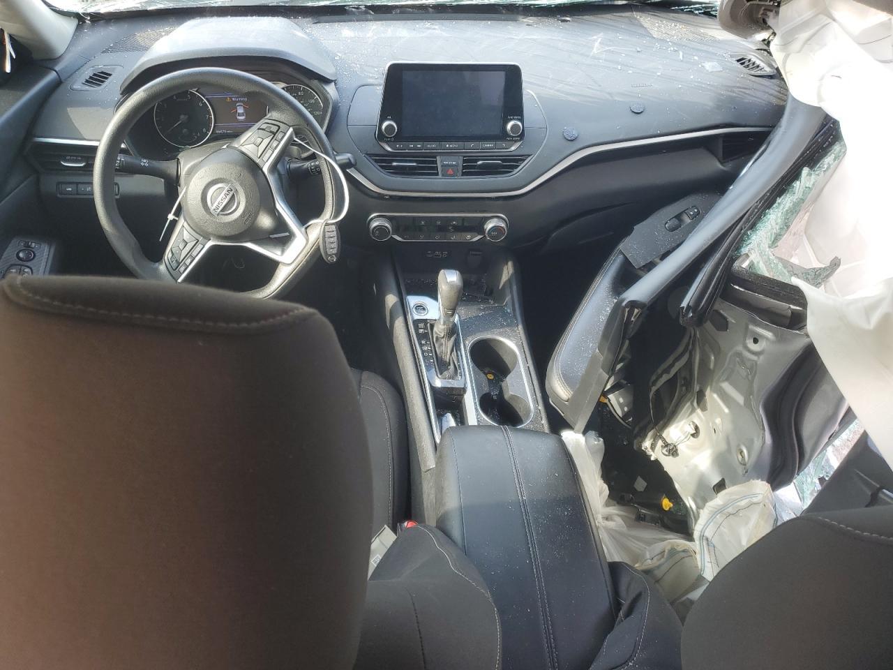 2022 Nissan Altima sv