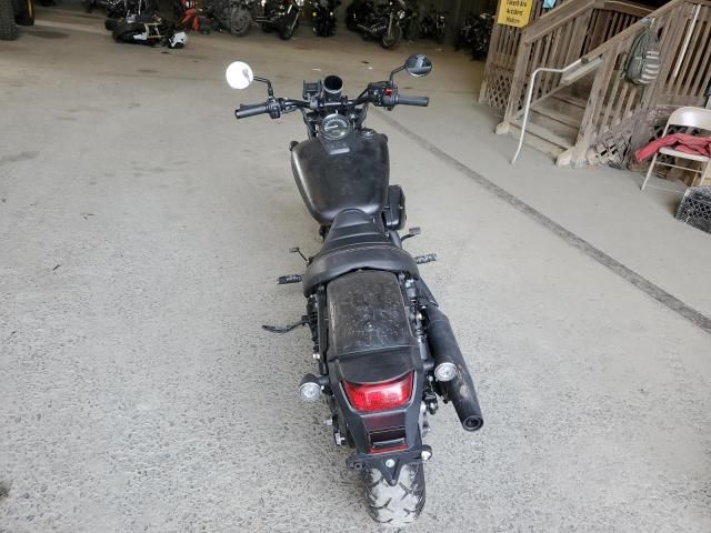 2024 Honda VT750 C2B