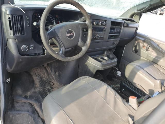 2012 GMC Savana Cutaway G3500