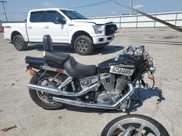 2001 Honda VT1100 C