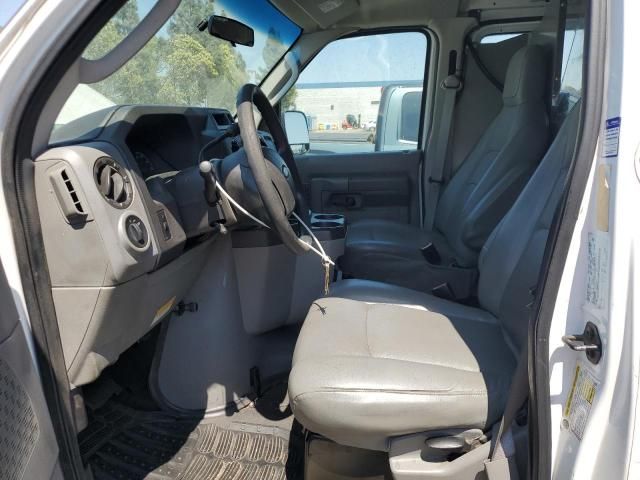 2010 Ford Econoline E250 van