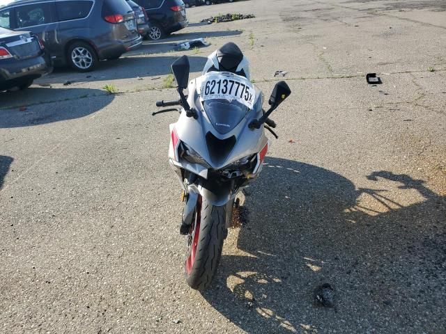 2025 Kawasaki ZX636 K