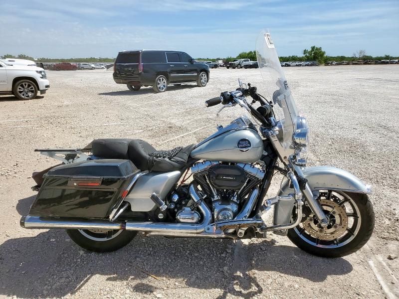 Salvage motorcycles for sale at Abilene, TX auction: 2010 Harley-Davidson Flhrc