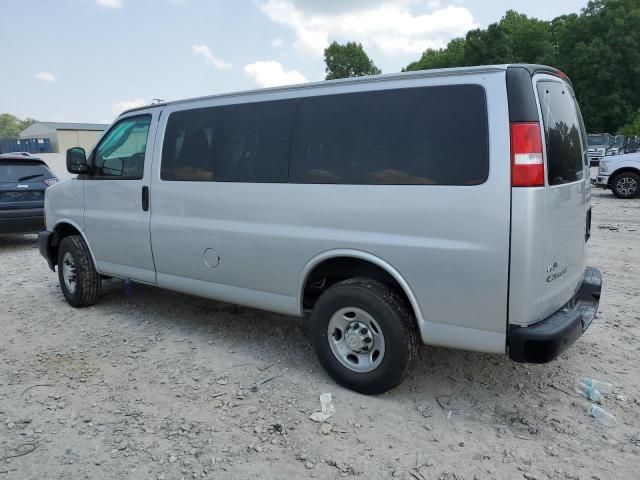 2020 Chevrolet Express G2500
