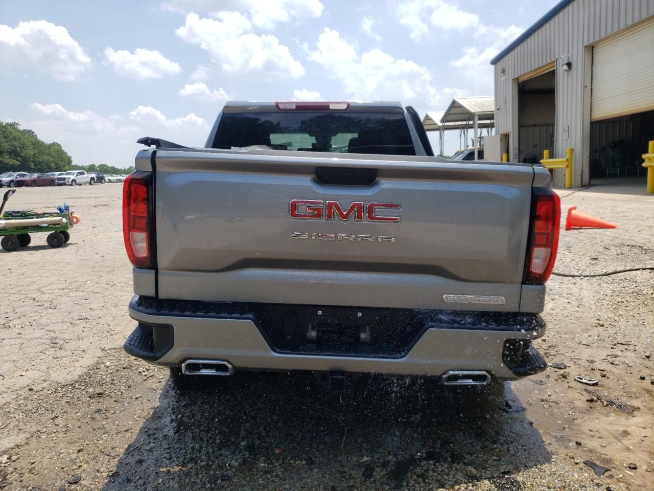 2025 GMC Sierra K1500 Elevation