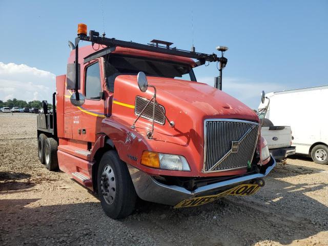 2000 Volvo VN VNL
