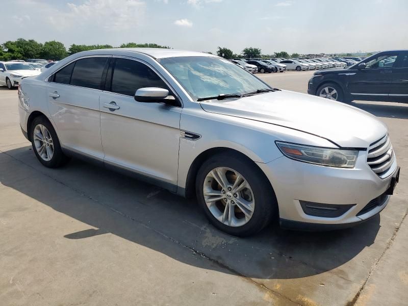 2013 Ford Taurus SEL