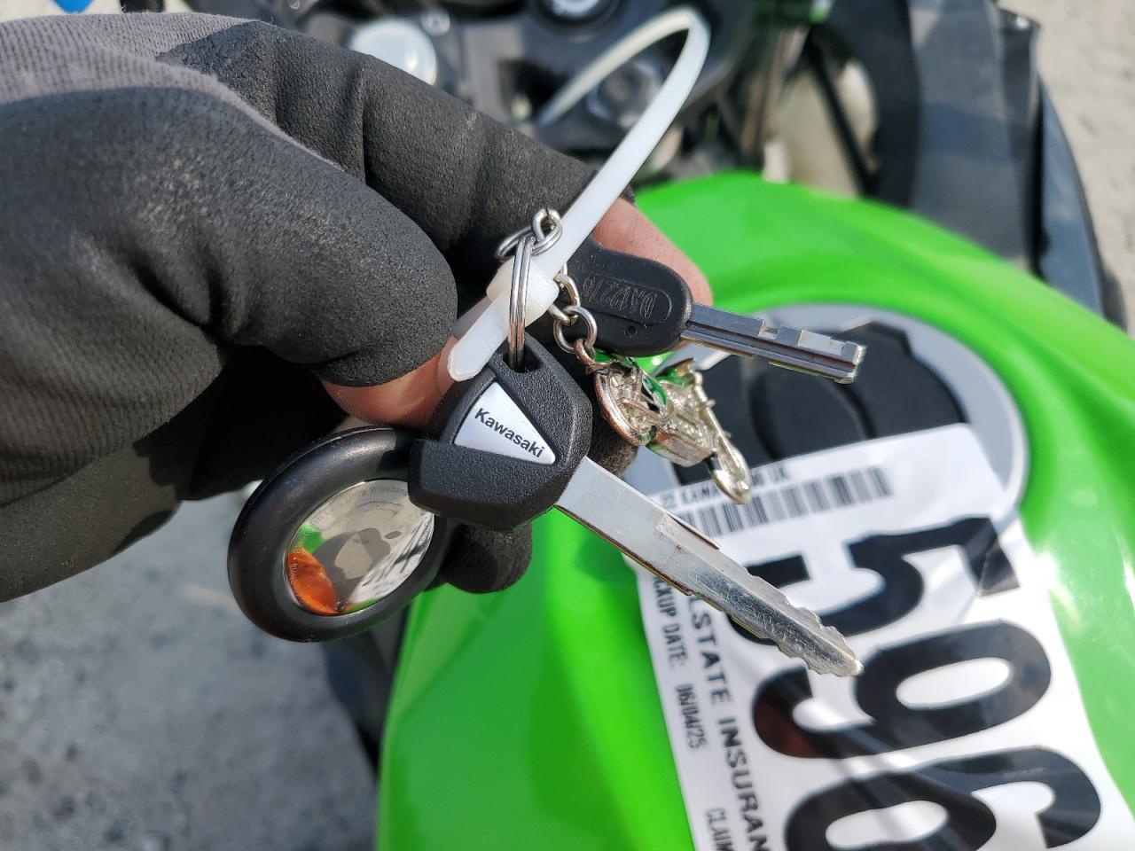 2022 Kawasaki EX400