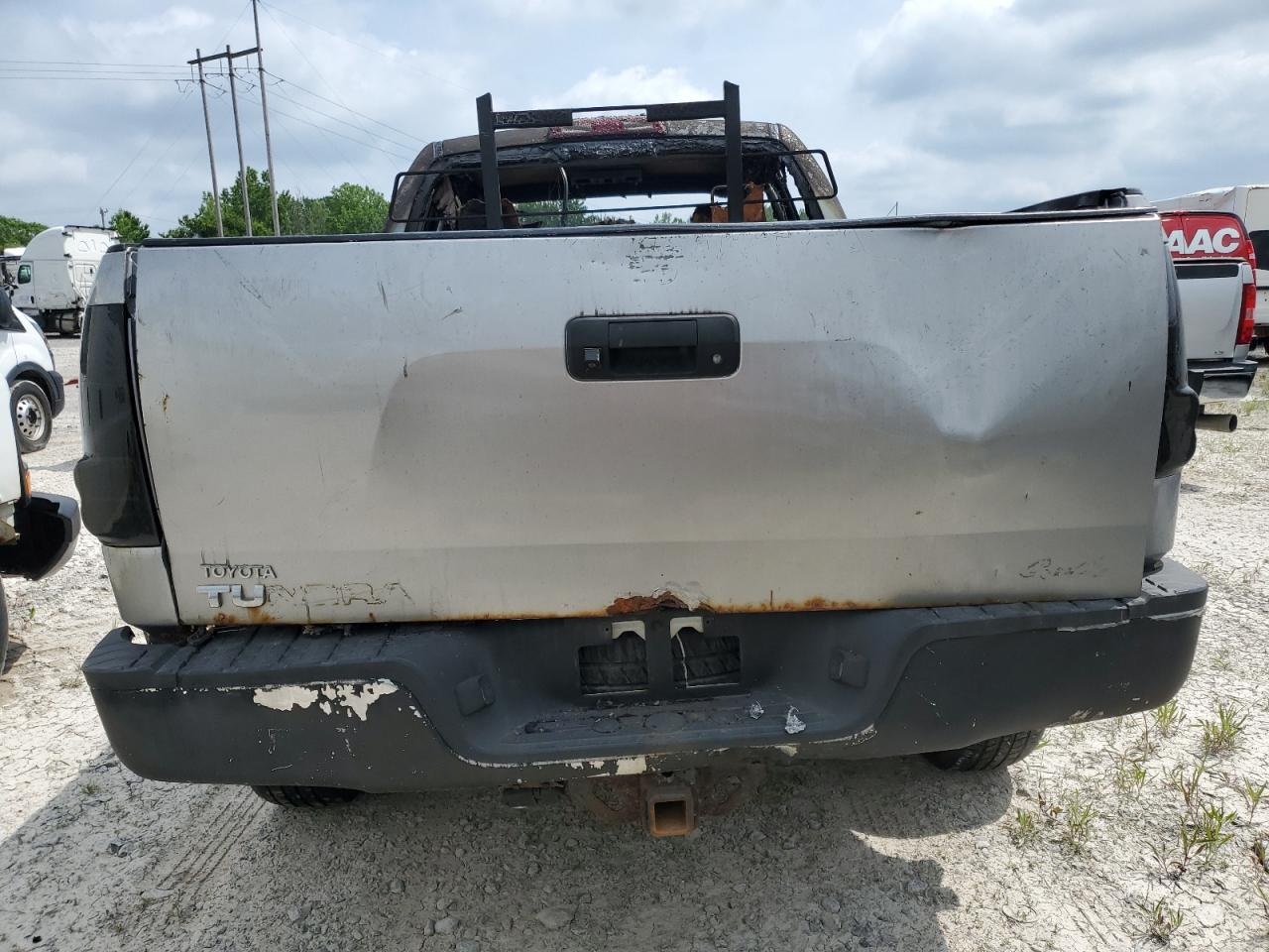 2013 Toyota Tundra Double cab SR5