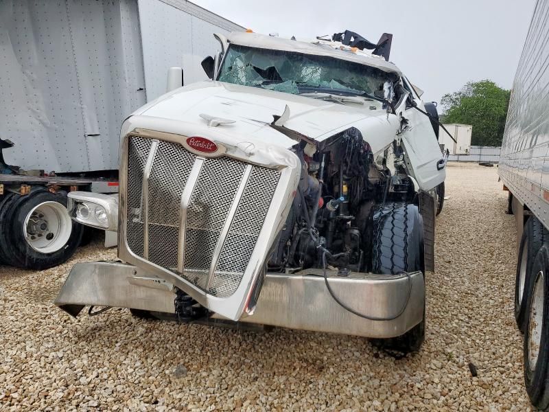 2023 Peterbilt 567