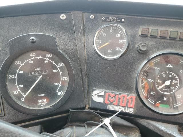 1998 Van Hool T900