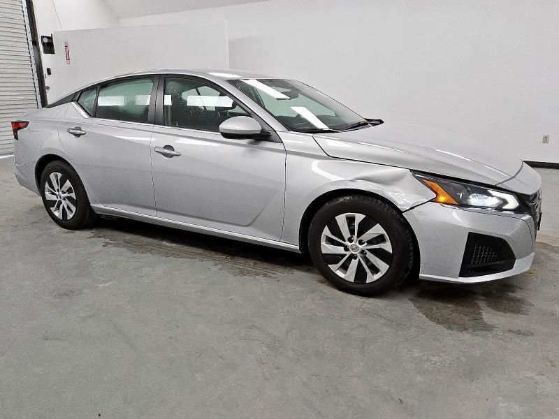 2023 Nissan Altima S