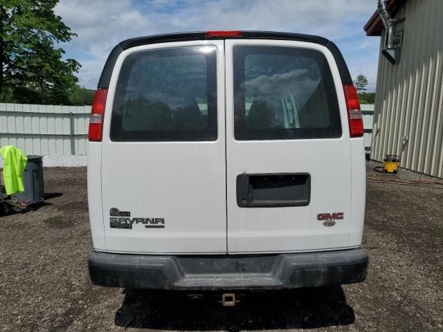 2016 GMC Savana G2500