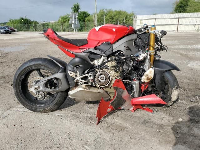 2025 Ducati Panigale V4