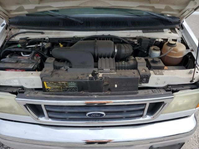 2004 Wino 2004 Ford Econoline E350 Super Duty Cutaway Van