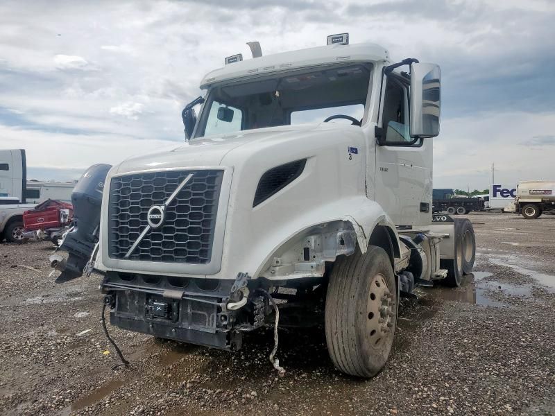 2023 Volvo VNR