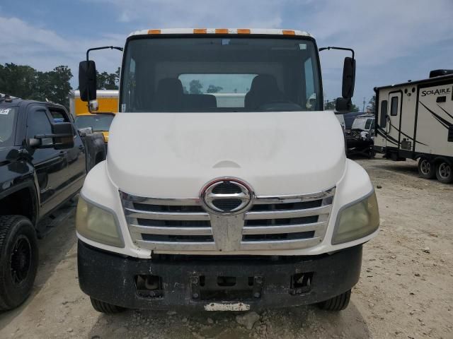 2007 Hino Hino 185