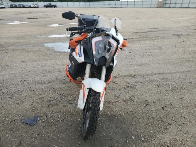 2023 KTM 1290 Super Adventure R