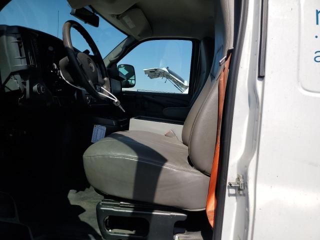 2013 Chevrolet Express G2500