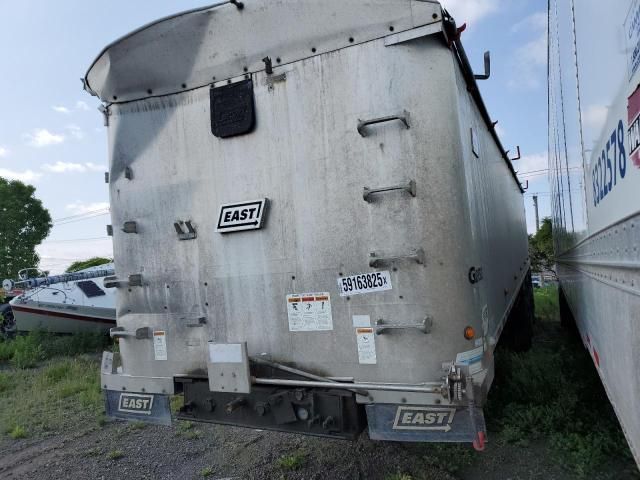 2012 East Manufacturing Trailer