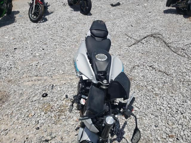 2025 Yamaha MTN690