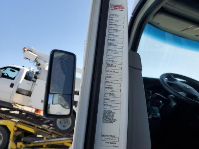 2017 Kenworth T680 Semi Truck