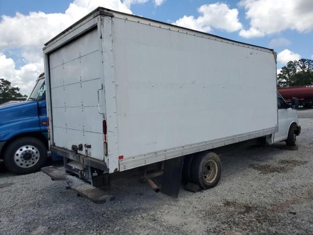 2012 GMC Savana Cutaway G3500