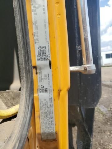 2002 Freightliner Medium Conventional FL80
