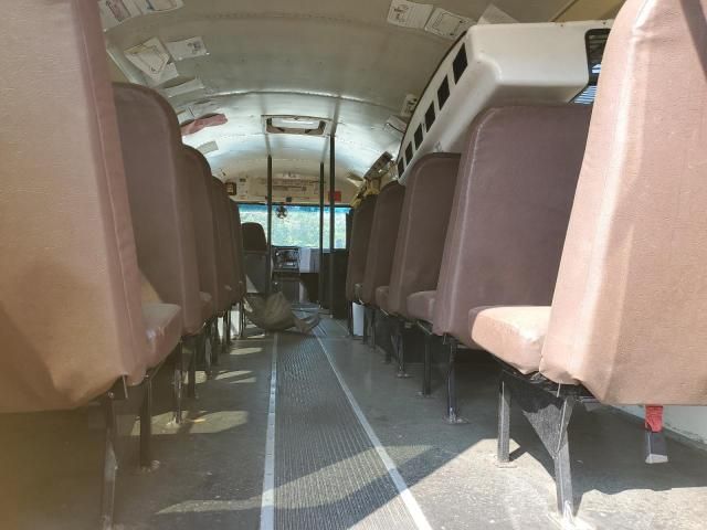 2009 Ic Corporation 3000 CE